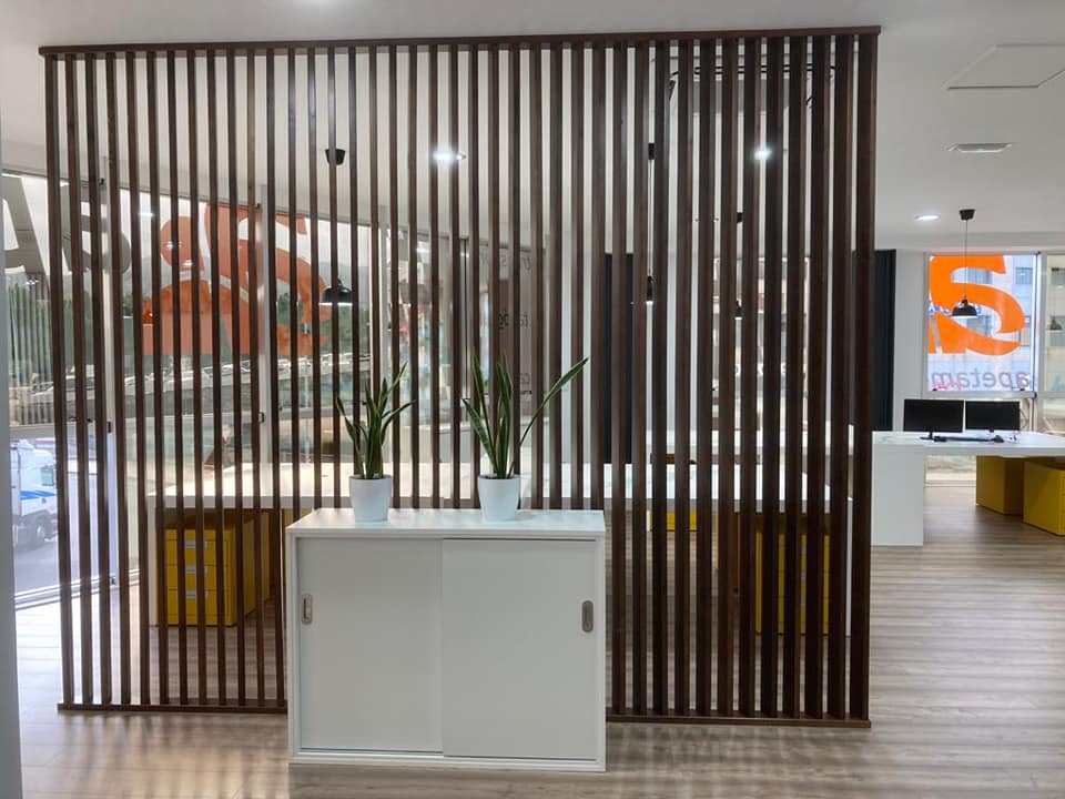 mampara de oficina